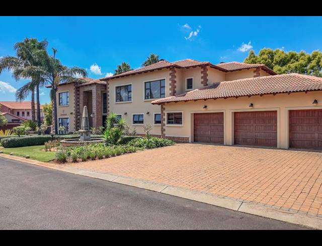 5 BEDROOM HOUSE FOR SALE IN MIDSTREAM ESTATE